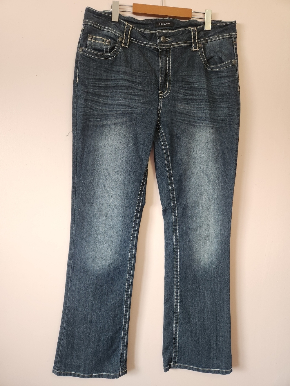 Suko Bootcut Jeans Mid Rise Bootcut Embellished Rhinestone Pockets Size 16 EUC